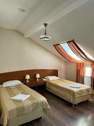 Гостиница Визави Старая Русса Номер-студия с диваном-кроватью-1